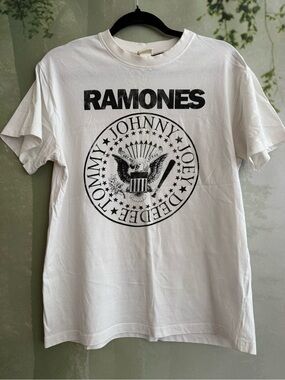 Ramones Tee